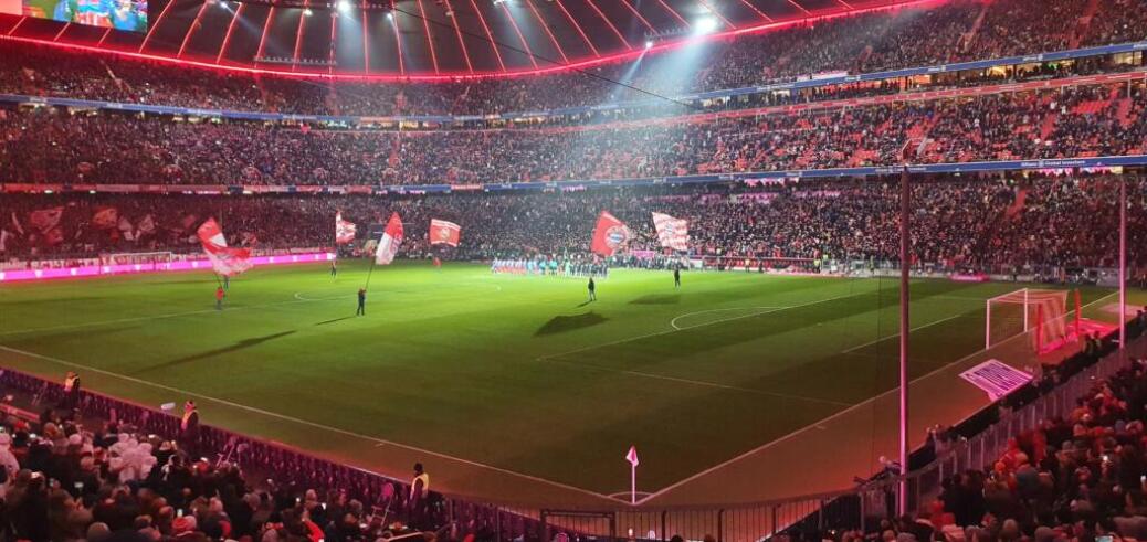 FC Bayern  vs Eintracht Frankfurt