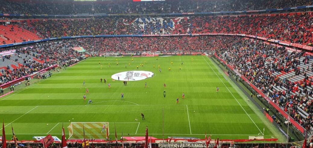 FC BAYERN  vs  Borussia Dortmund