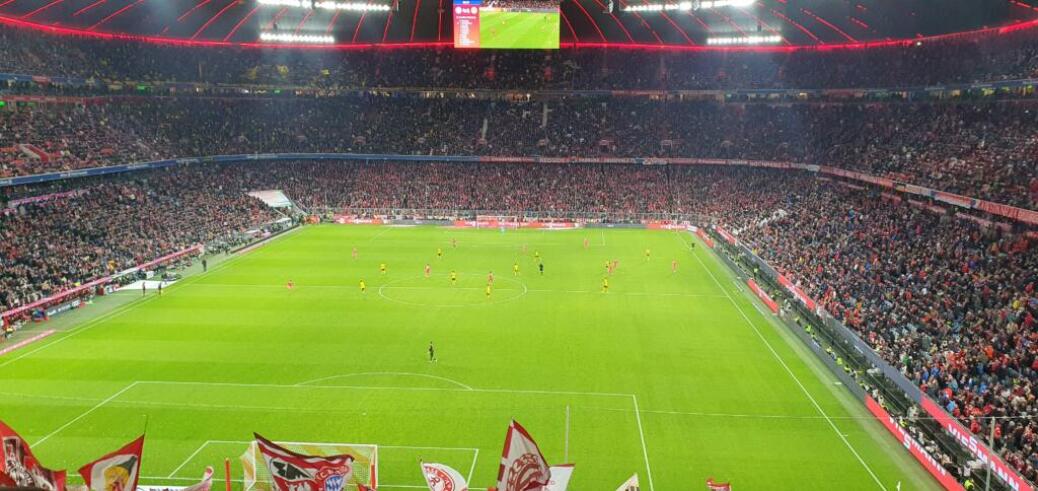 FC BAYERN  vs  Borussia Dortmund