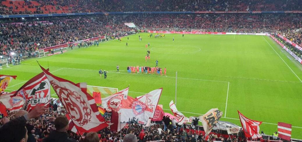 FC BAYERN  vs  Borussia Dortmund