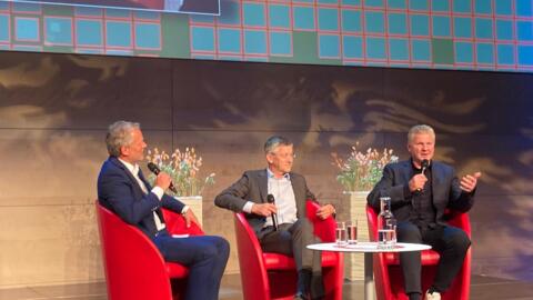 Herbert Hainer und Stefan Effenberg in Linz