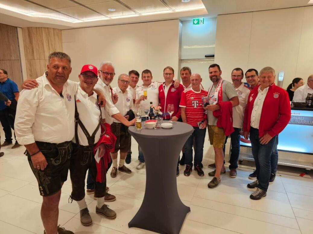 Herbert Hainer und Stefan Effenberg in Linz