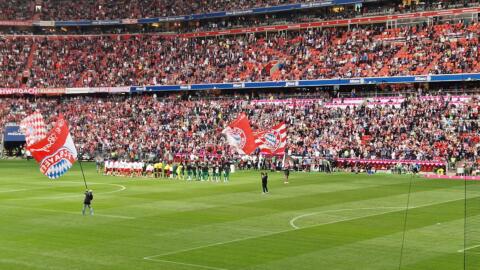 FC BAYERN  vs  FC Augsburg