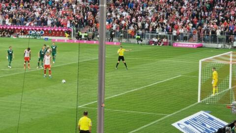 FC BAYERN  vs  FC Augsburg