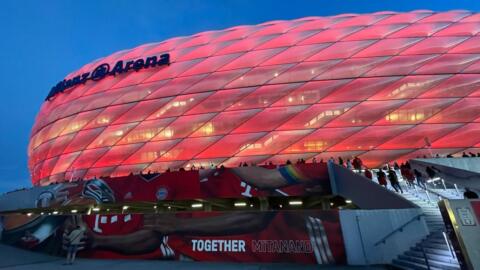 FC BAYERN  vs  Manchester United