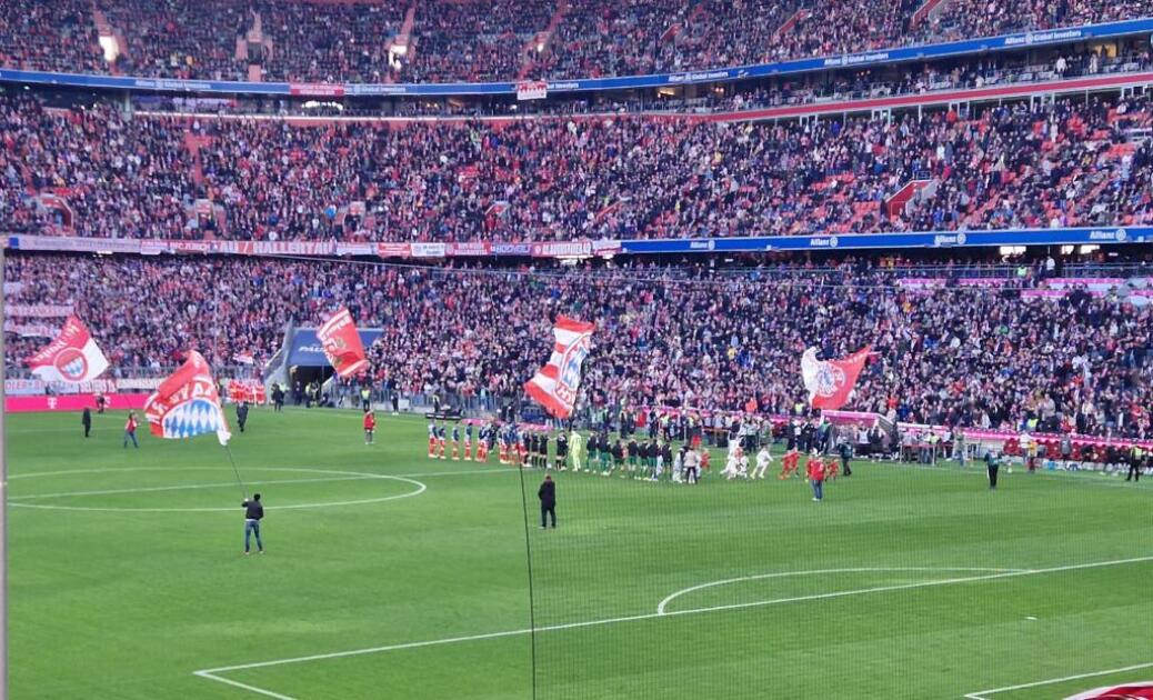 FC BAYERN  vs  Bor. Mönchengladbach