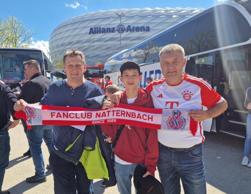 FC BAYERN  vs  Eintracht Frankfurt