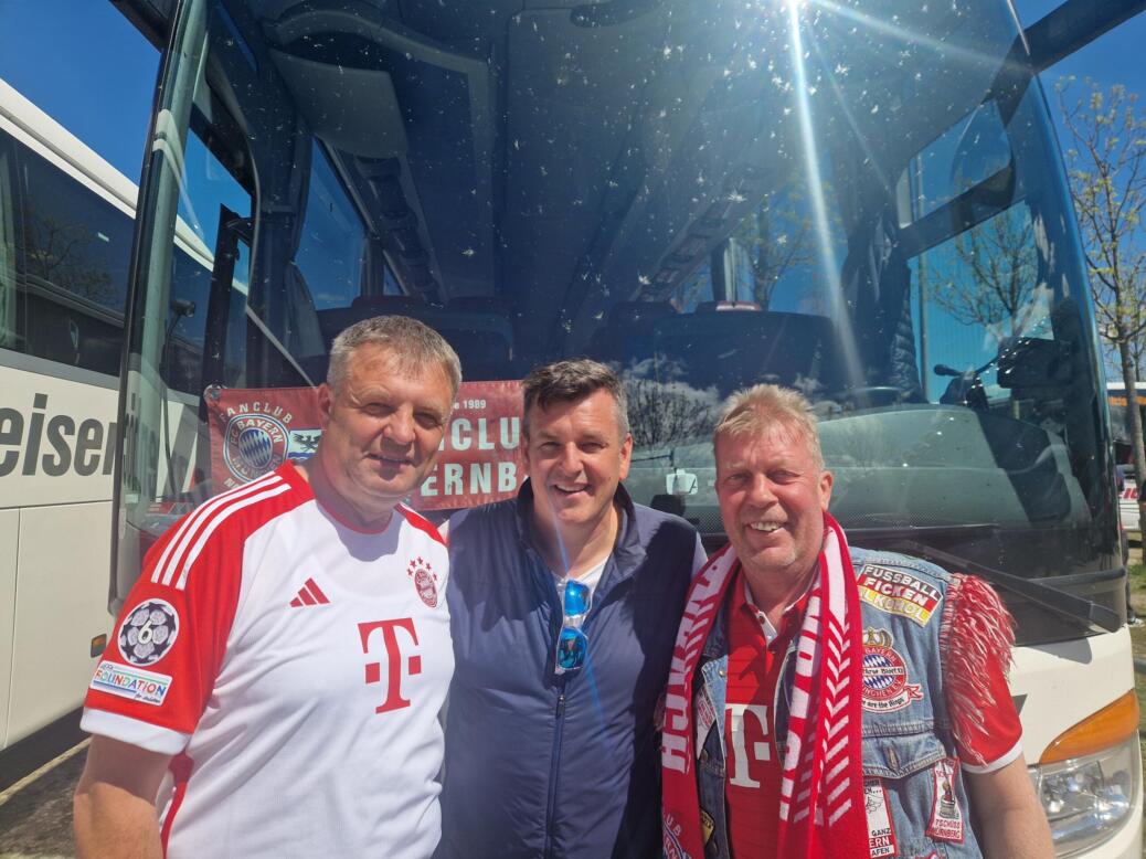 FC BAYERN  vs  Eintracht Frankfurt