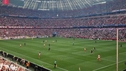 FC BAYERN  vs  Eintracht Frankfurt