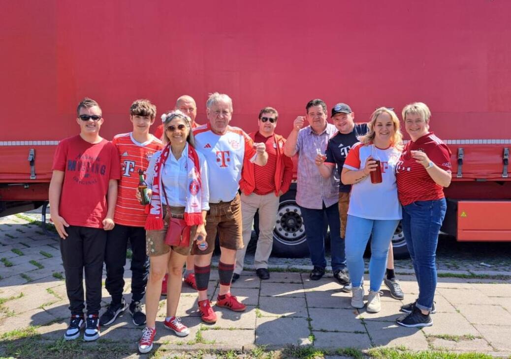 FC BAYERN  vs  VfL Wolfsburg