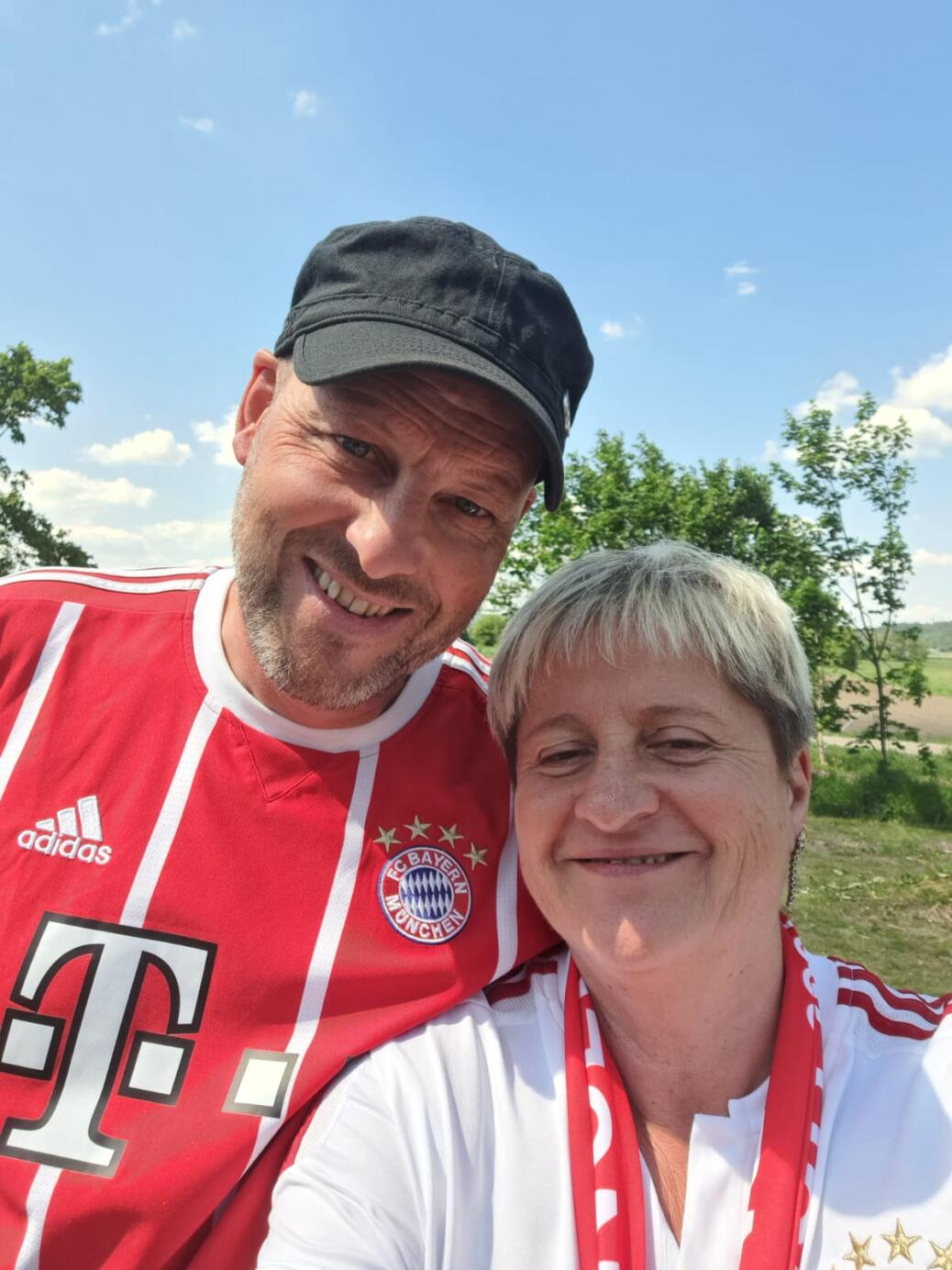 FC BAYERN  vs  VfL Wolfsburg