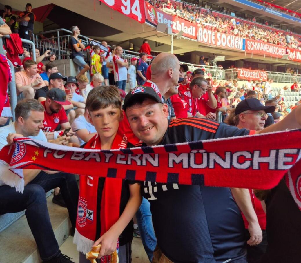 FC BAYERN  vs  VfL Wolfsburg