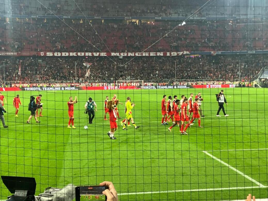 FC BAYERN  vs  VfB Stuttgart