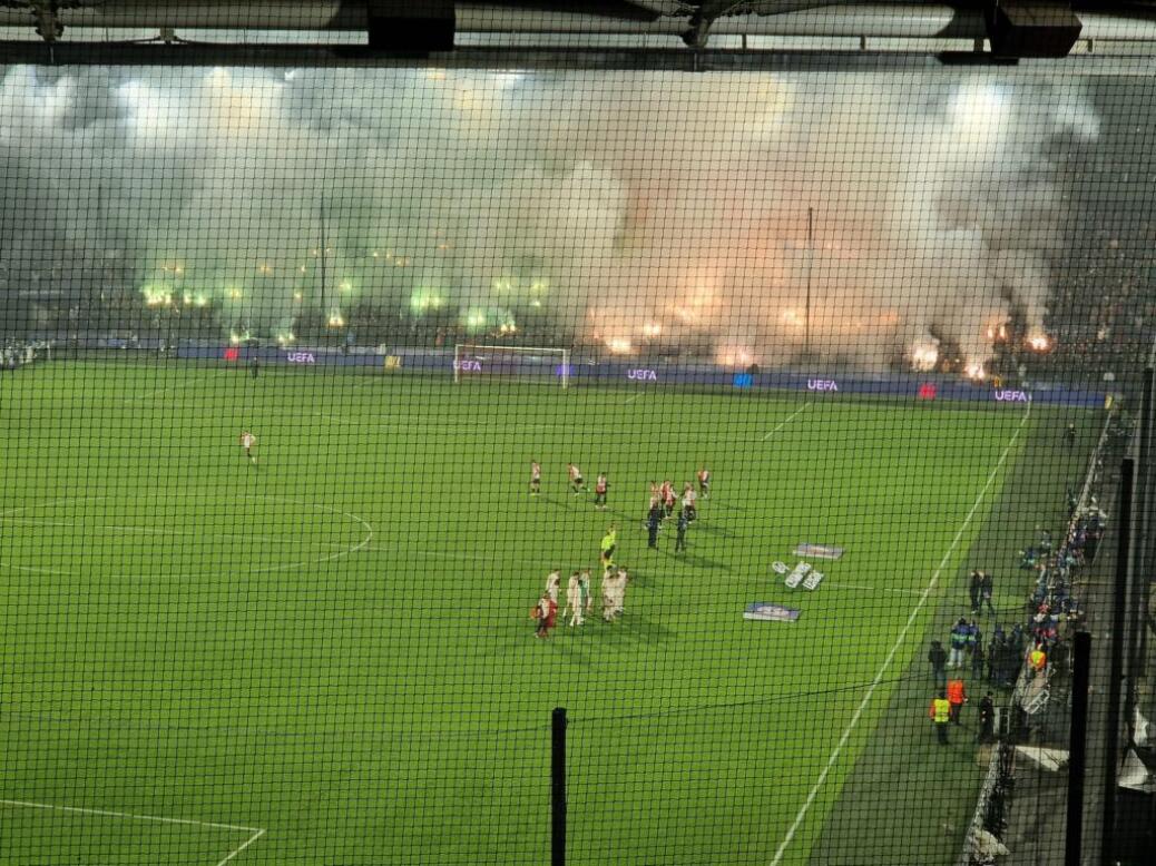 Feyenoord Rotterdam  vs  FC BAYERN