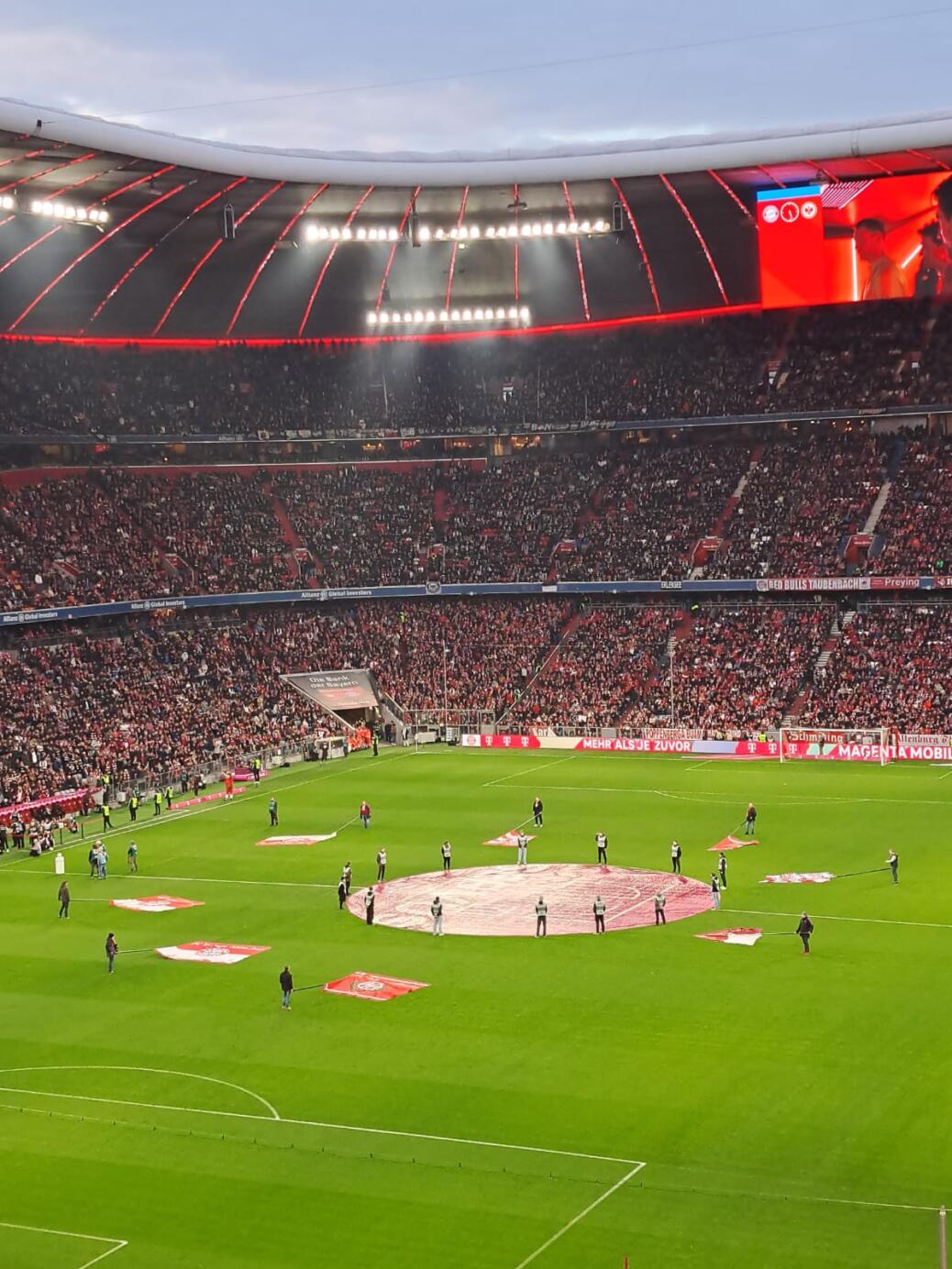 FC BAYERN  vs  Eintracht Frankfurt