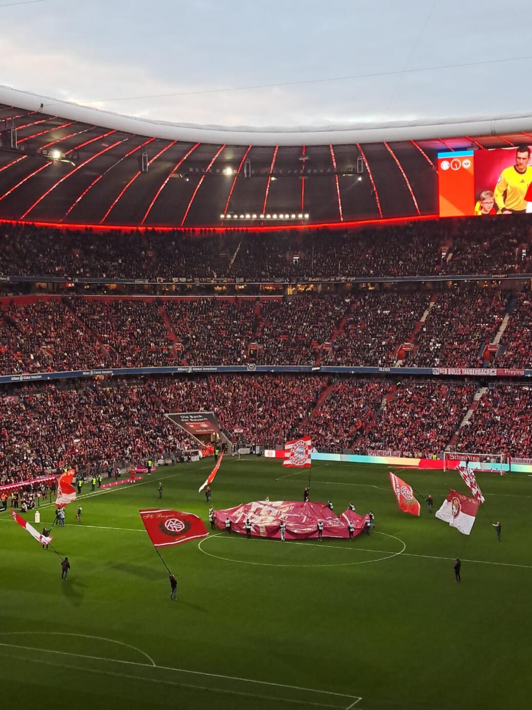 FC BAYERN  vs  Eintracht Frankfurt