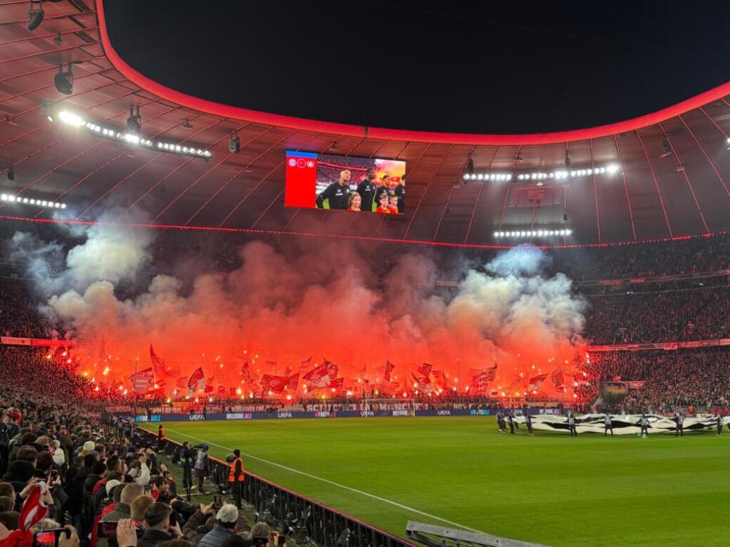 FC BAYERN  vs  Bayer Leverkusen  CL