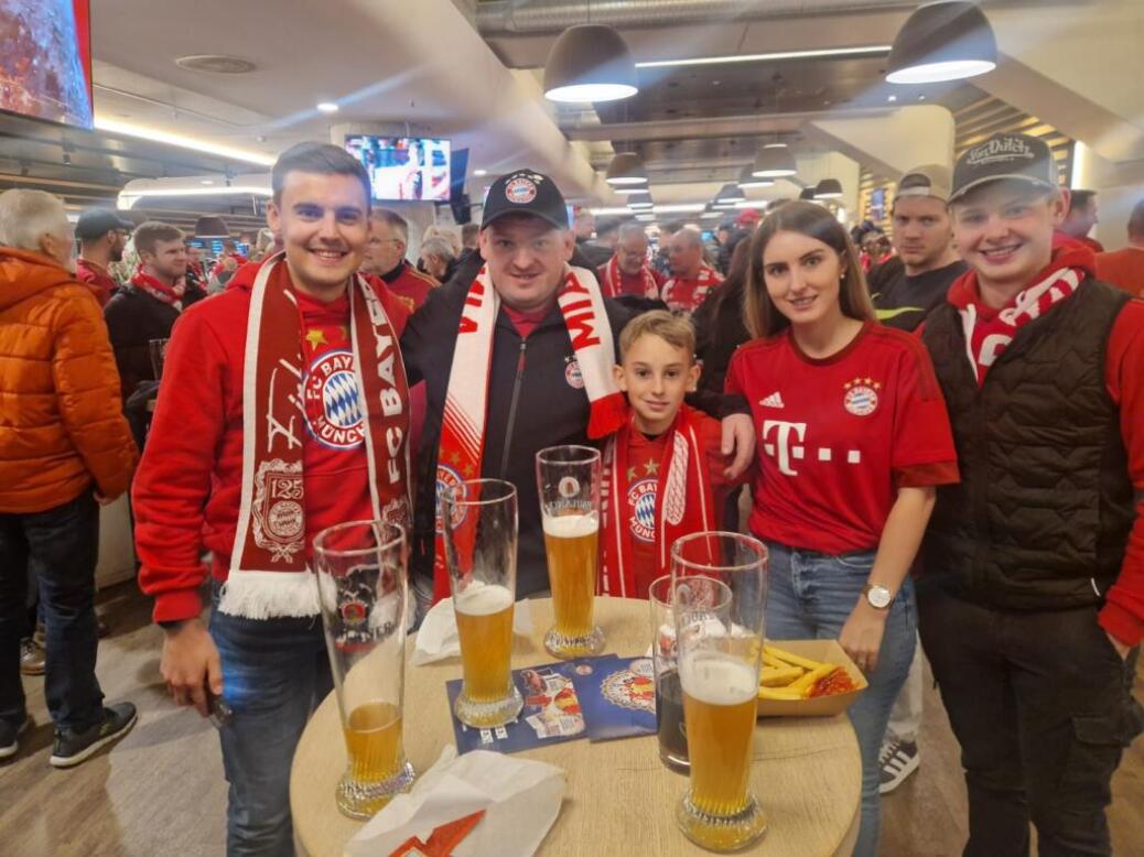 FC BAYERN  vs  FC ST. Pauli