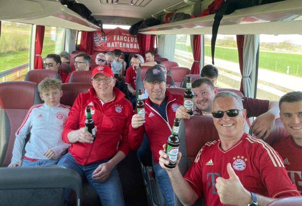 FC BAYERN  vs  Borussia Dortmund