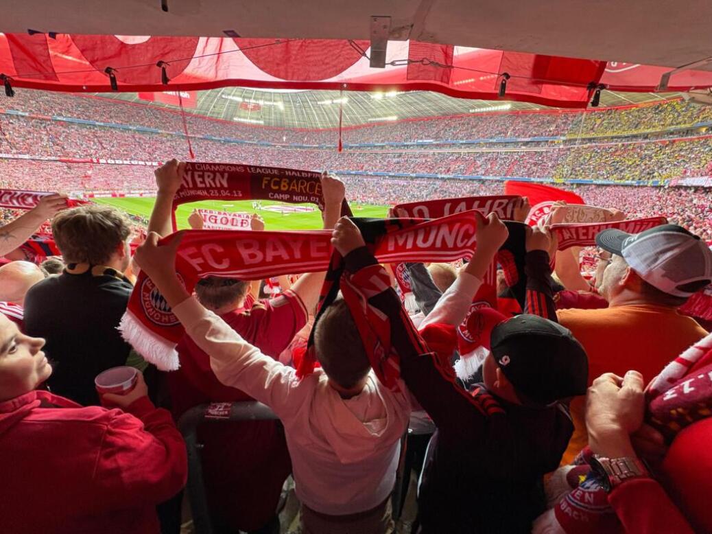 FC BAYERN  vs  Borussia Dortmund
