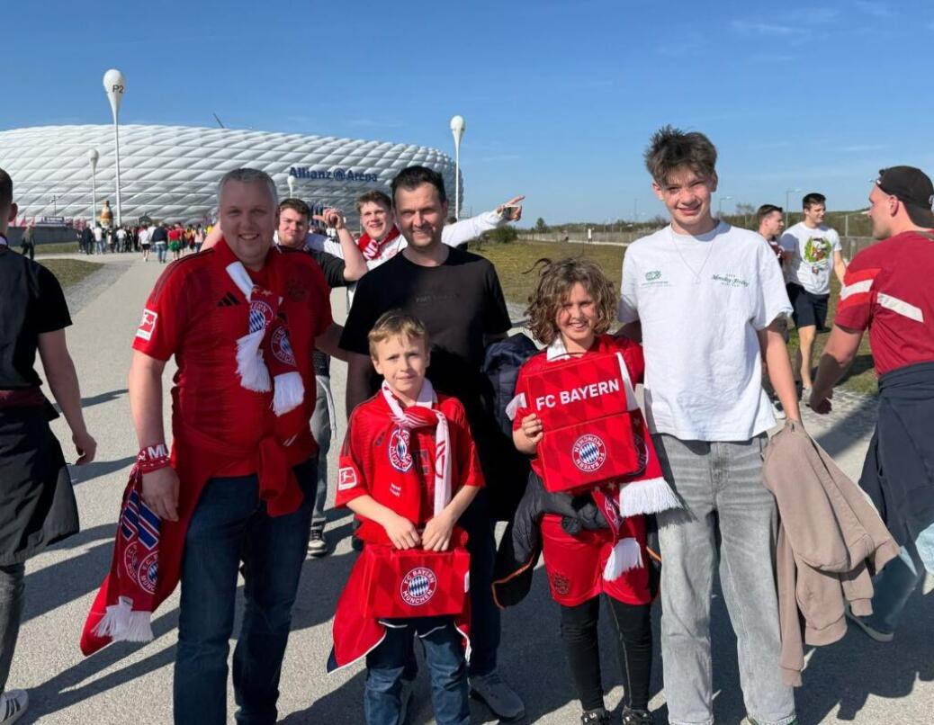 FC BAYERN  vs  Borussia Dortmund