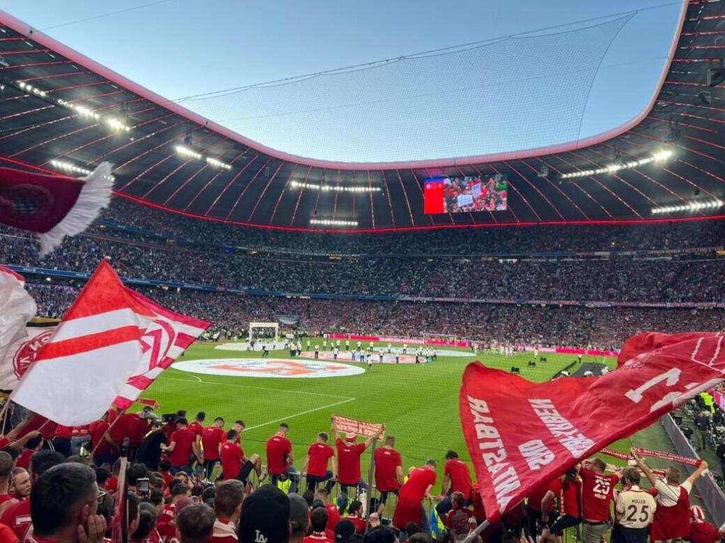 FC BAYERN  vs  Borussia M´Gladbach