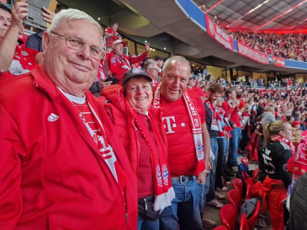 FC BAYERN  vs  Borussia M´Gladbach