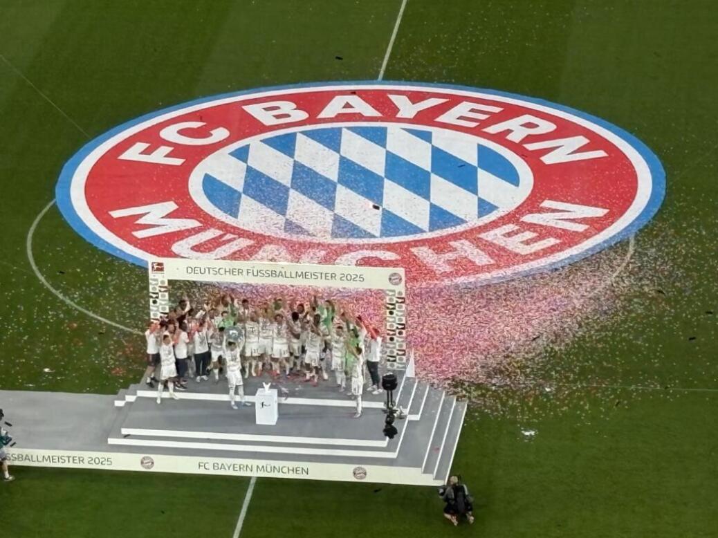 FC BAYERN  vs  Borussia M´Gladbach